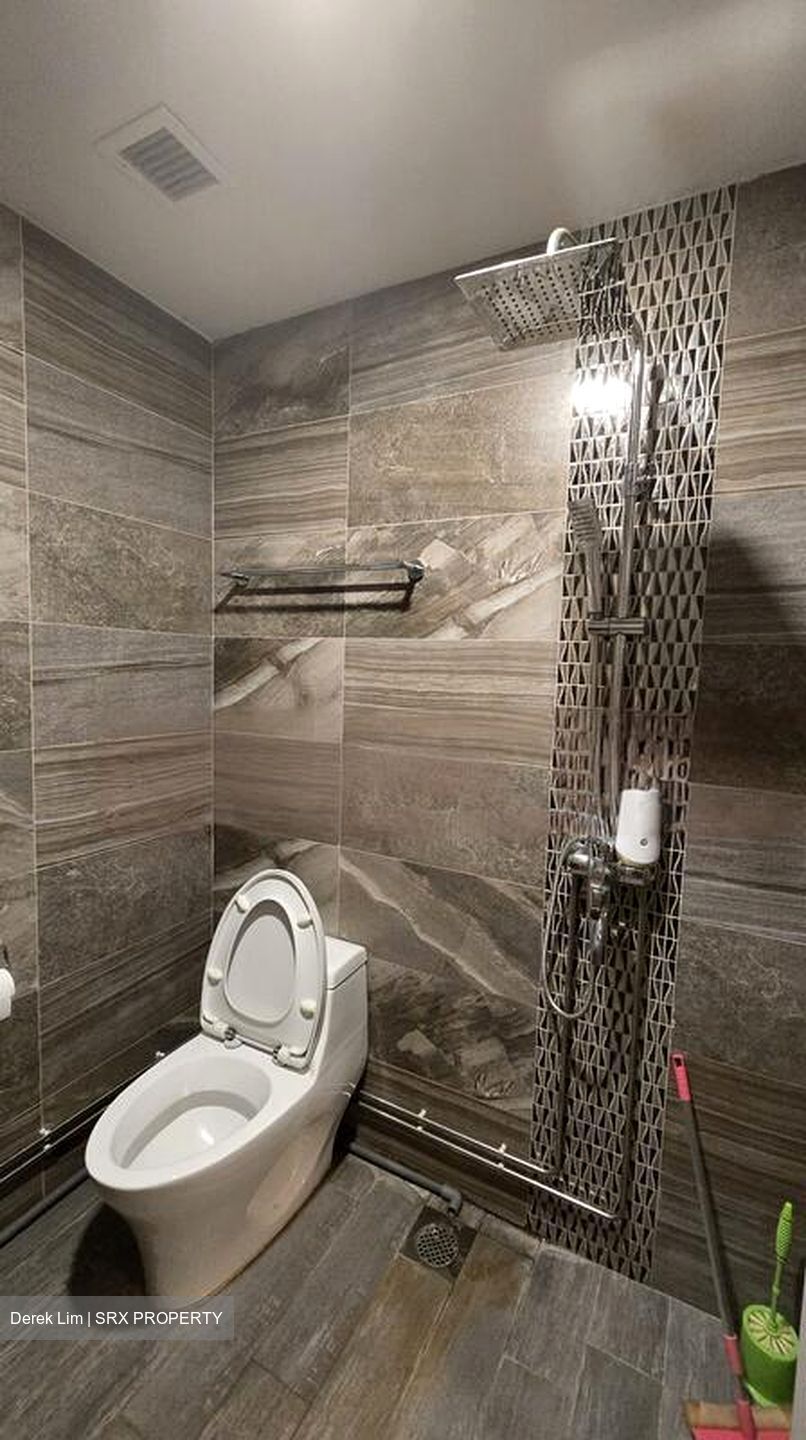 Oxley Bizhub (D14), Factory #455112061